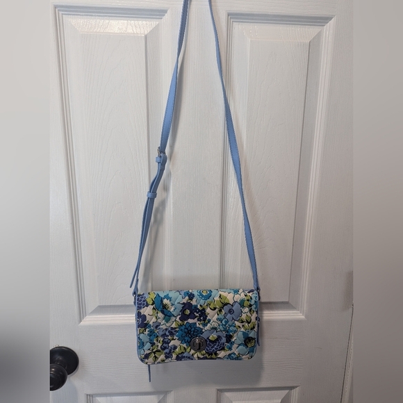 NWOT Vera Bradley Turn lock Crossbody - Picture 2 of 16